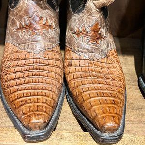 Lucchese Women Crocodile boots 8C